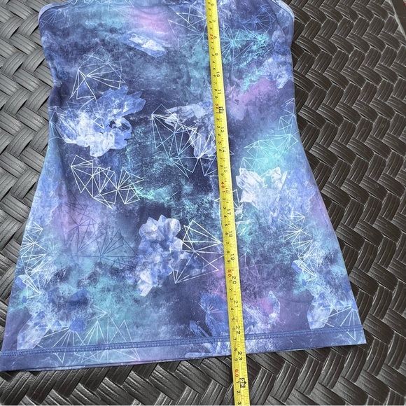 Ivivva by Lululemon Girl's Blue Tie Dye Tank Top Size 12 Activewear - Picture 6 of 8